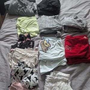 Lot Of Women's "Lazy Clothes"